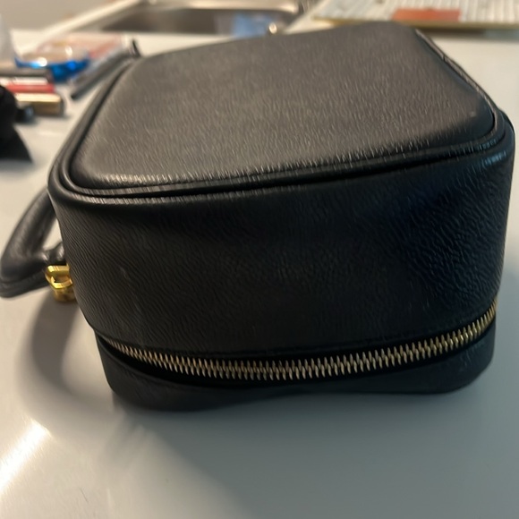 Chanel CC Black Caviar Leather Vanity Crossbody Two-Way Zip Gold Zipper Handbag. - Picture 7 of 12